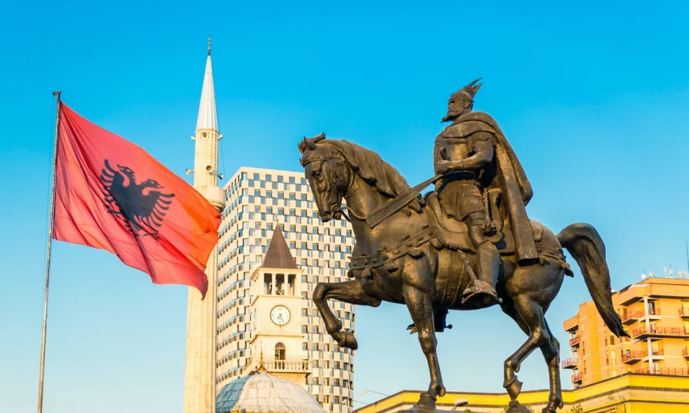 Αναταραχή στα Βαλκάνια από την απογραφή πληθυσμού στην Αλβανία: Το «κούρεμα» Ελλήνων και Ορθοδόξων από το καθεστώς Ράμα - Γιατί τα Σκόπια ανακάλεσαν τον πρέσβη τους στα Τίρανα